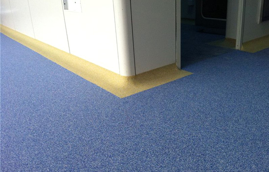 環(huán)氧彩砂自流平地坪